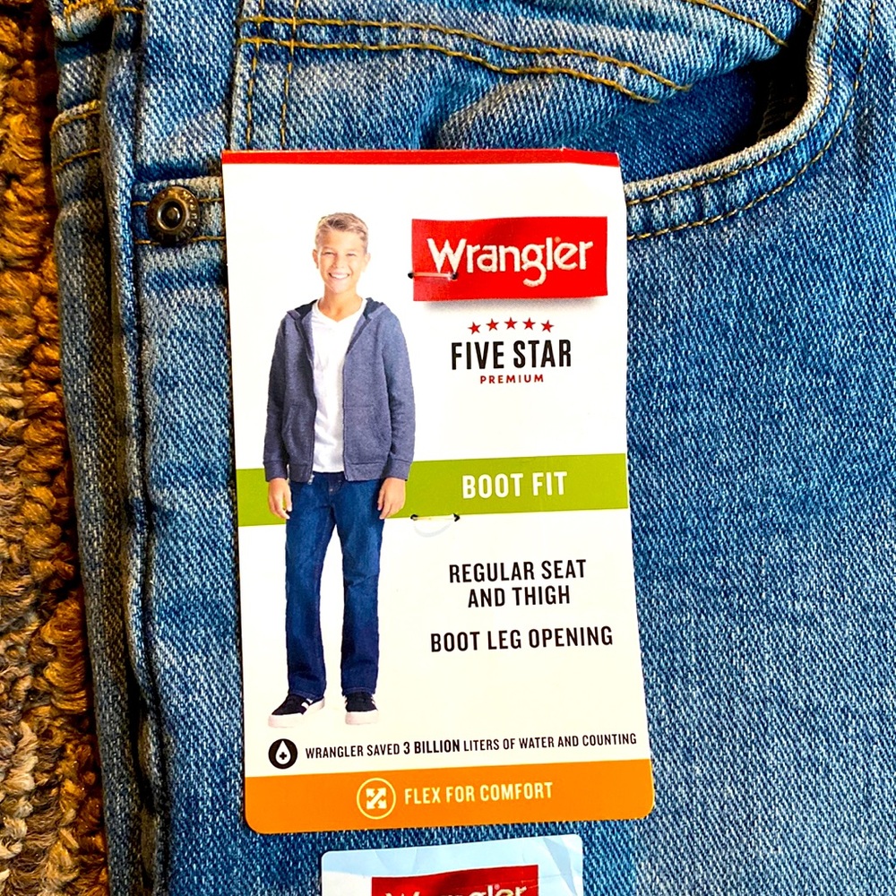 WRANGLER JEANS BOYS SIZE 16 or JUNIOR GIRLS, BOOT LEG OPENING, NWT